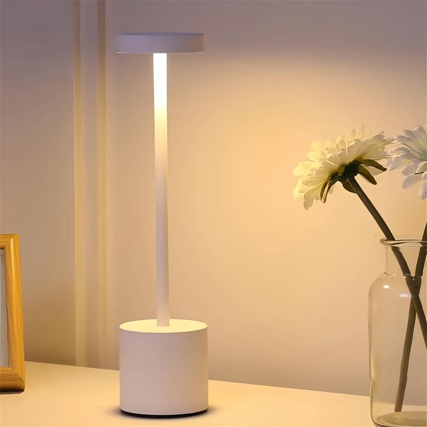Minimalist Carbon Steel Table Lamp