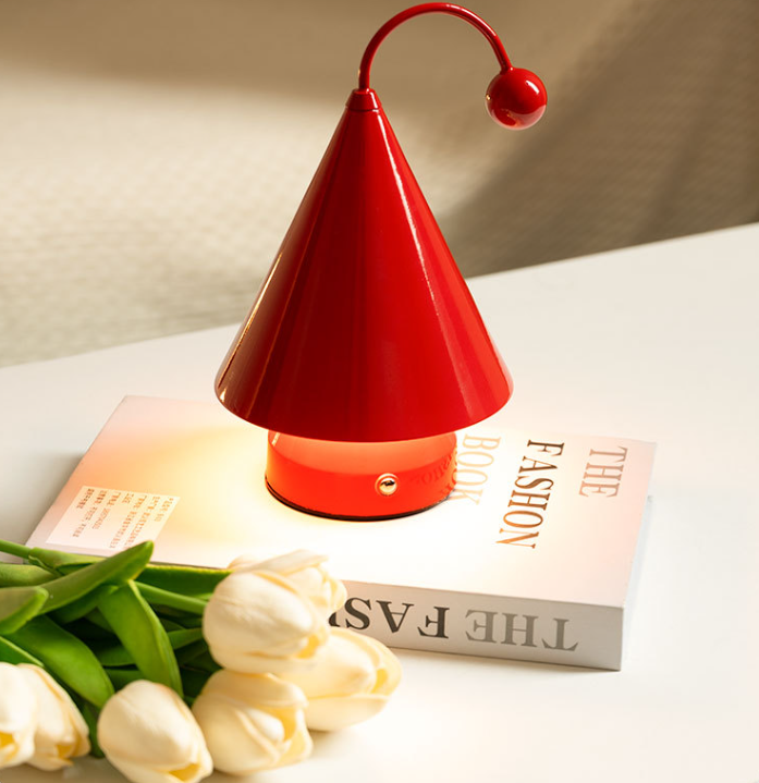 Little Red Hat Lamp